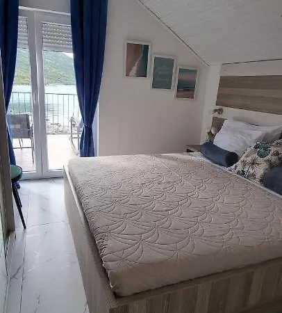 Vila Private By The Sea Zuljana