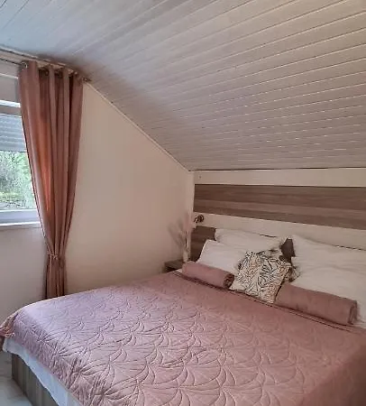 Vila Private By The Sea Zuljana