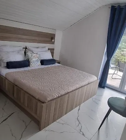 Villa Private By The Sea